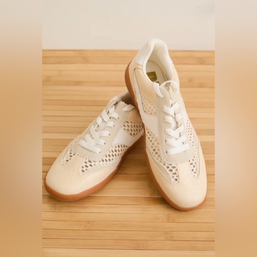 Dirty Laundry Tropics Sneaker